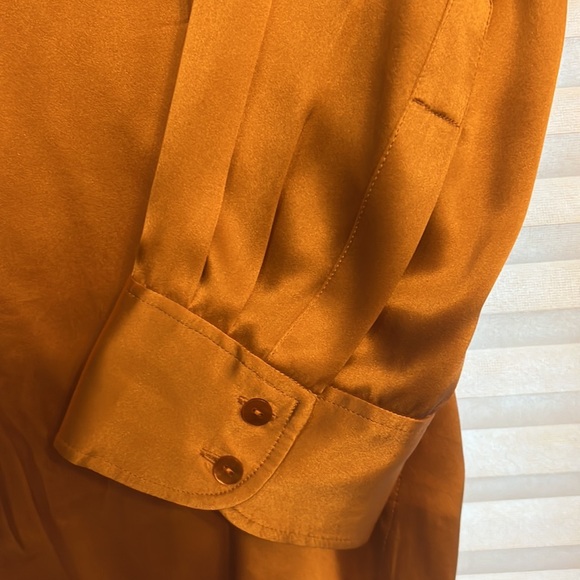 L’Agence silk blouse - Picture 3 of 5